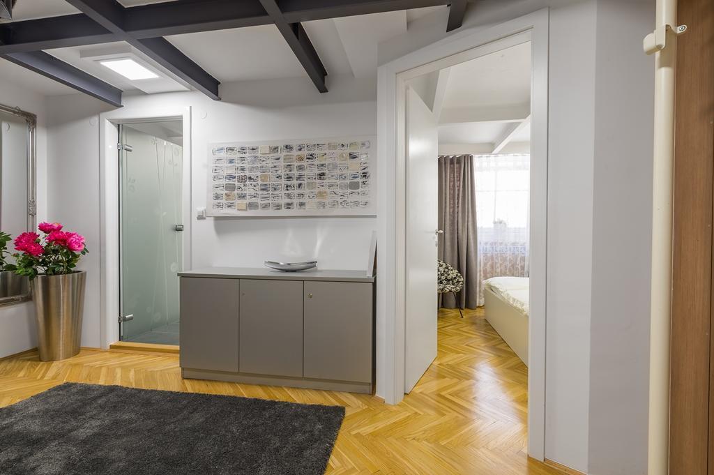 Trzaska Duplex Urban Apartment 卢布尔雅那 外观 照片